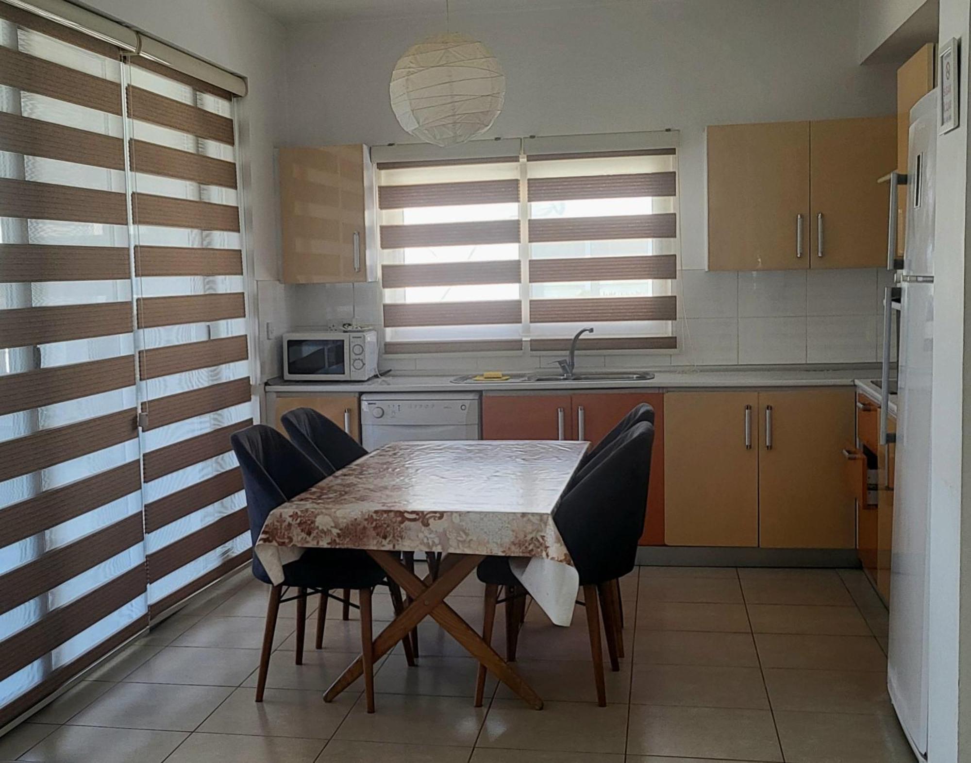 Rix Palm Apartments Кирения Экстерьер фото