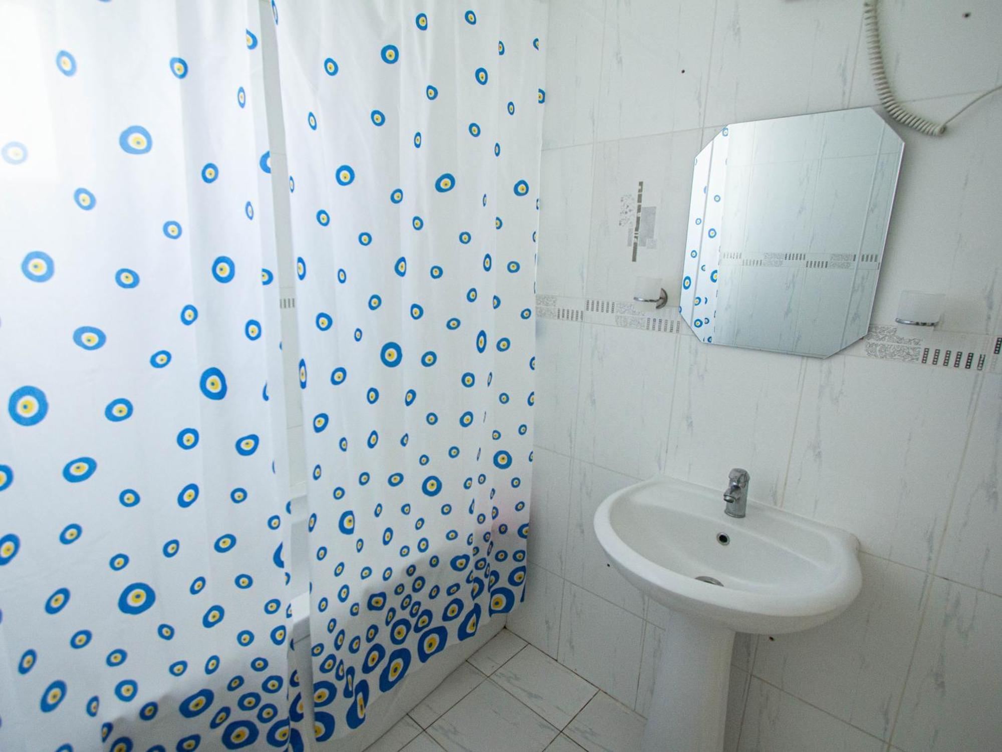 Rix Palm Apartments Кирения Экстерьер фото