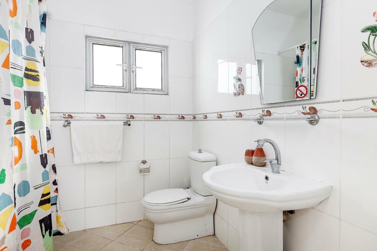 Rix Palm Apartments Кирения Экстерьер фото